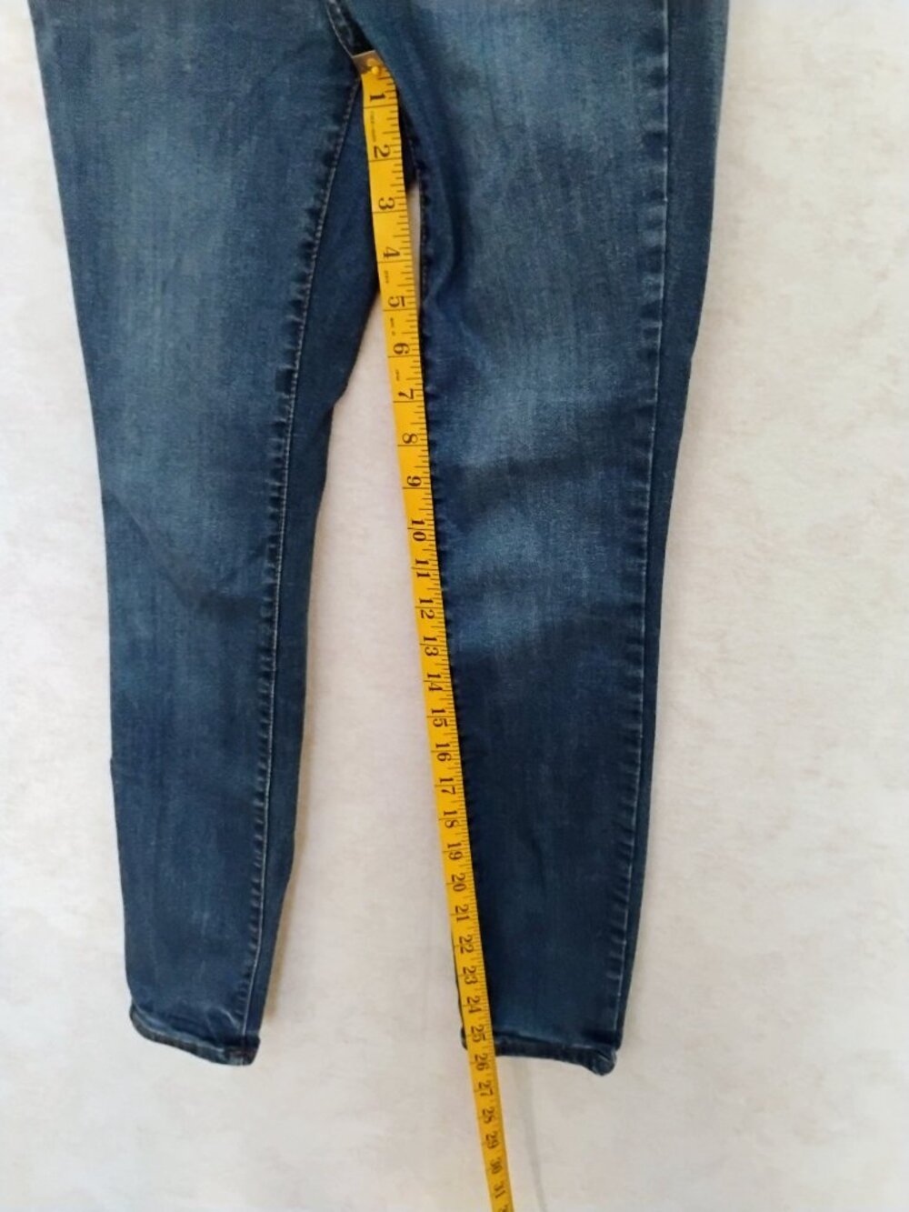 Universal Thread High Rise Skinny Jeans Size 00R - Picture 7 of 8